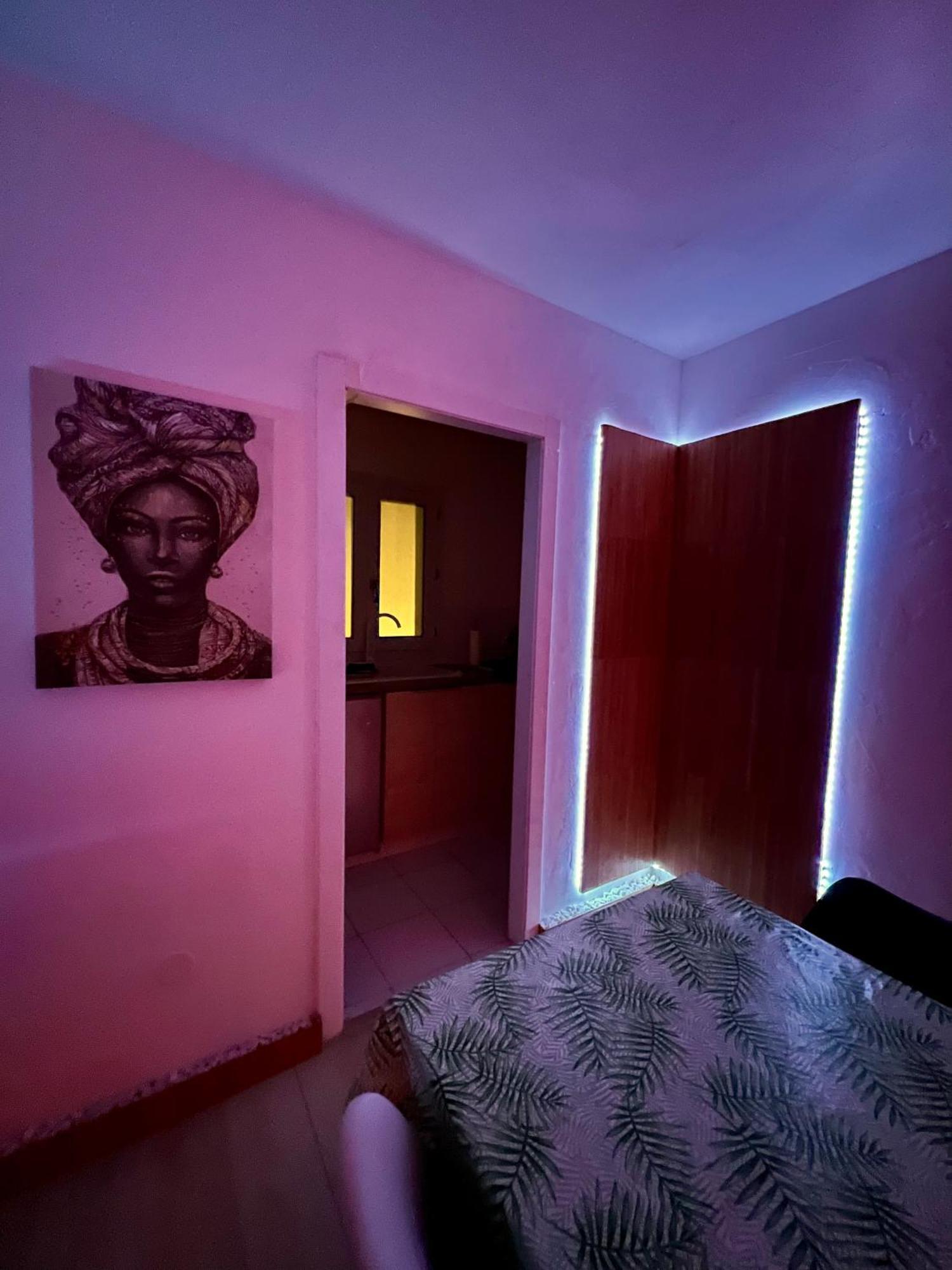 Jay Sweet - Contactless Delivery Keys Appartement Meaux